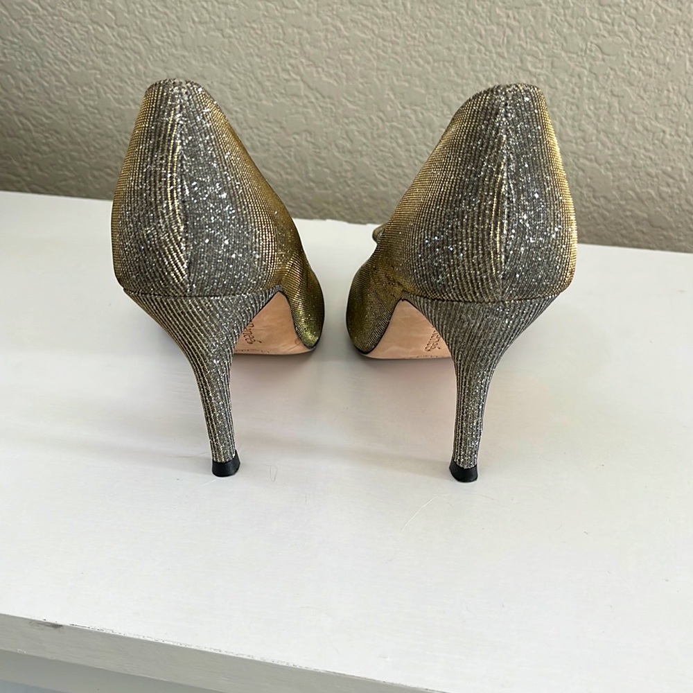 J Reneé Pumps - Picture 3 of 5